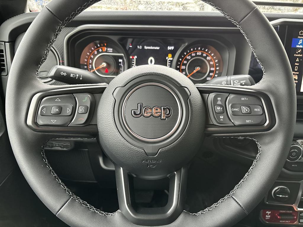 Thumbnail: 2026 Jeep Gladiator - 15