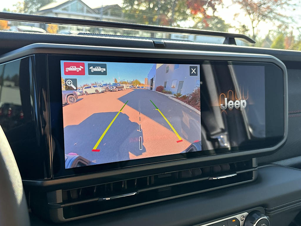 Thumbnail: 2025 Jeep Gladiator - 24