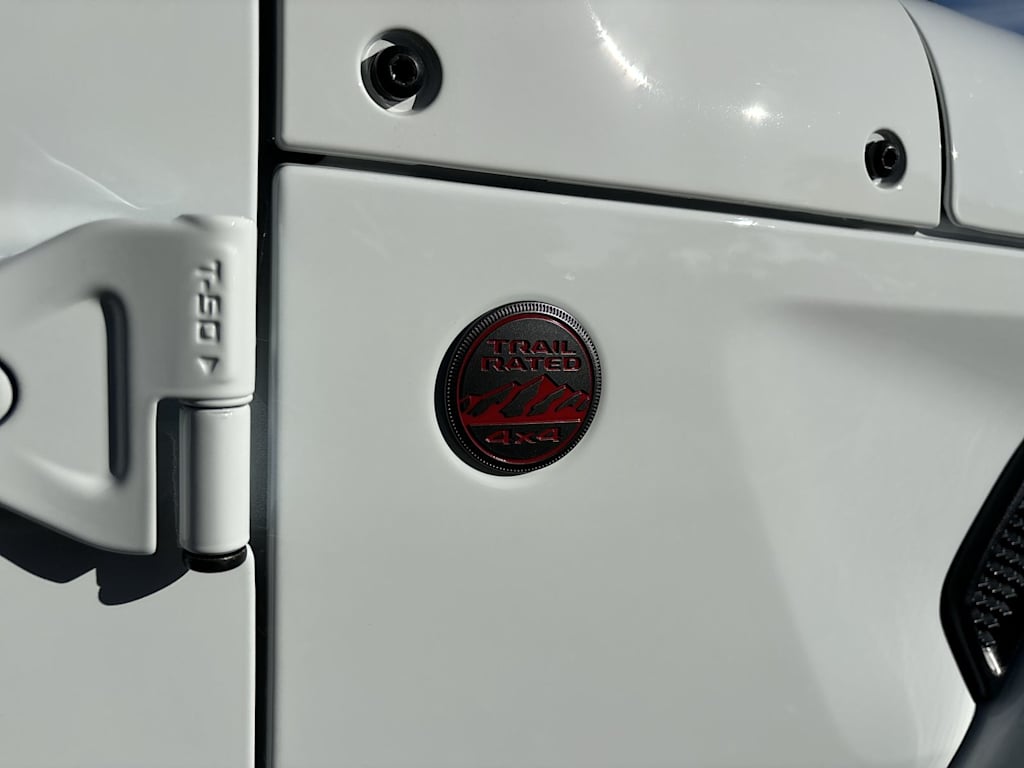 Thumbnail: 2025 Jeep Gladiator - 12