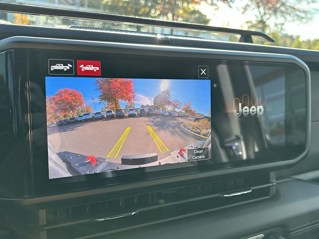 Thumbnail: 2025 Jeep Gladiator - 25