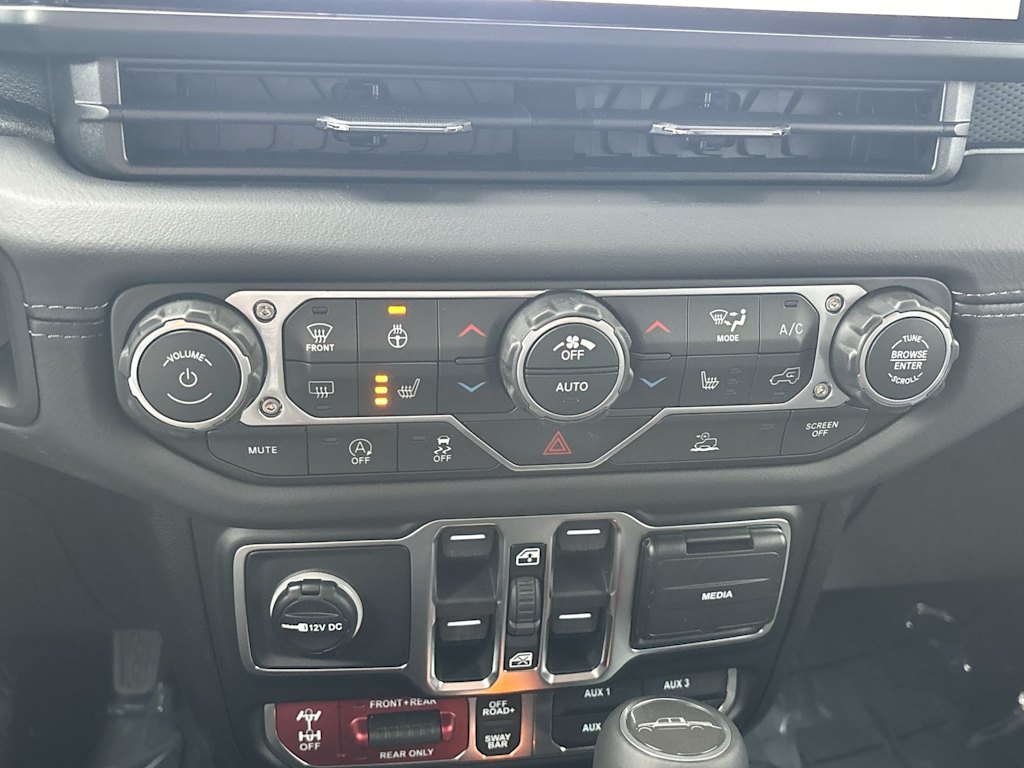 Thumbnail: 2026 Jeep Gladiator - 27