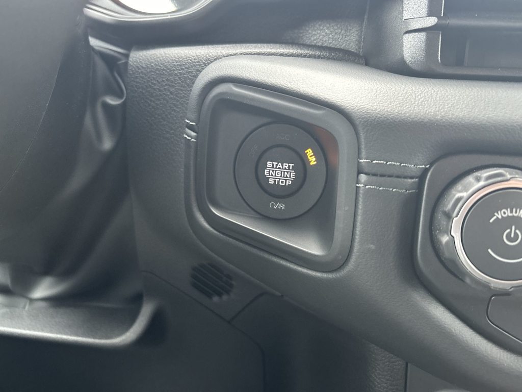 Thumbnail: 2026 Jeep Gladiator - 19