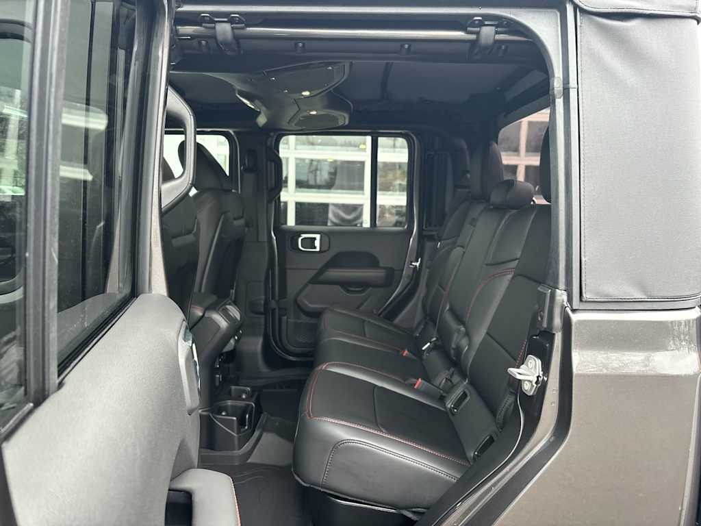 Thumbnail: 2026 Jeep Gladiator - 15