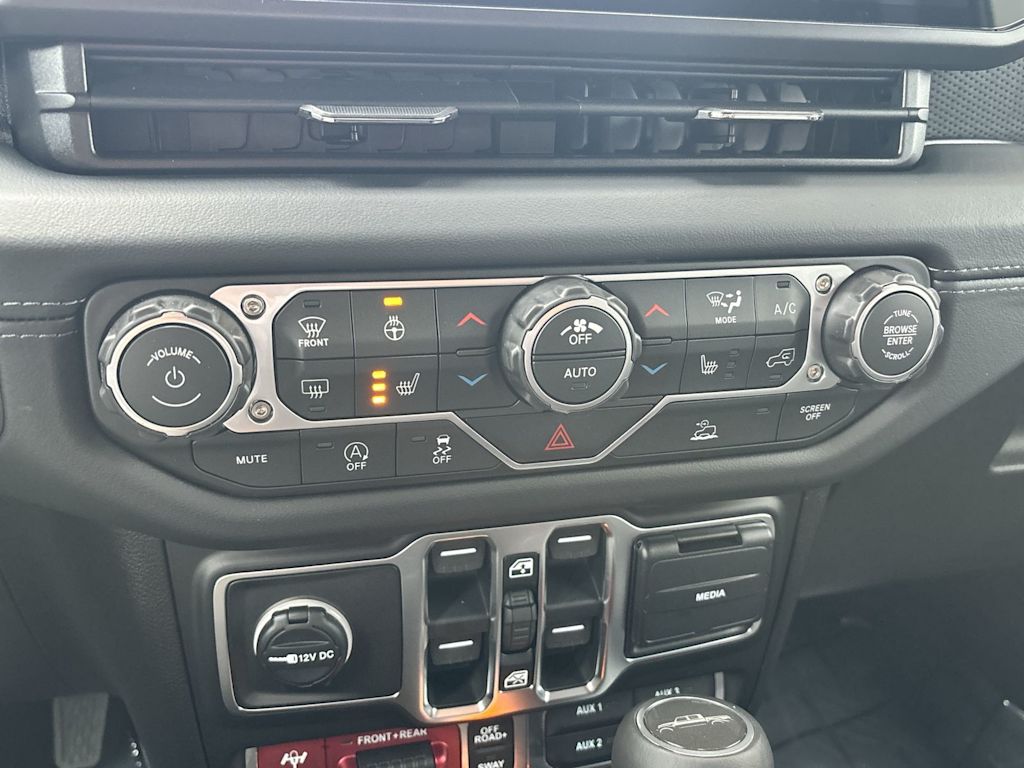 Thumbnail: 2026 Jeep Gladiator - 27