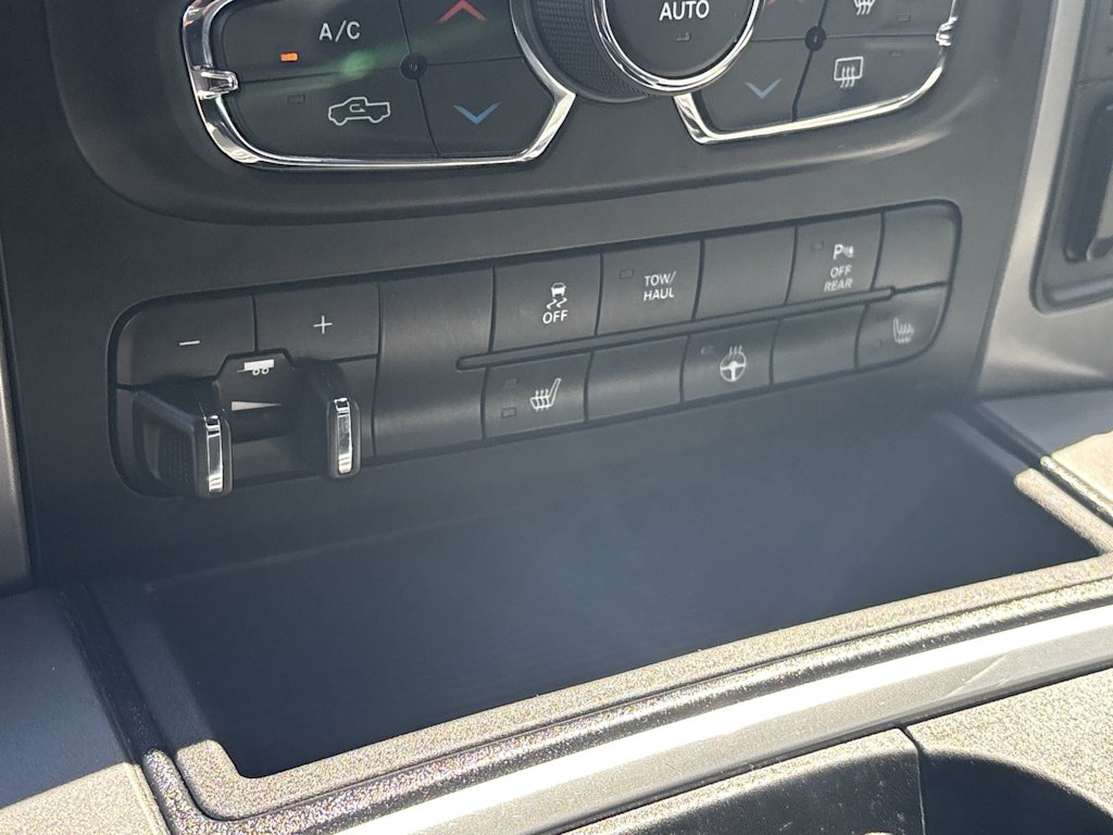 Thumbnail: 2022 RAM 1500 - 26
