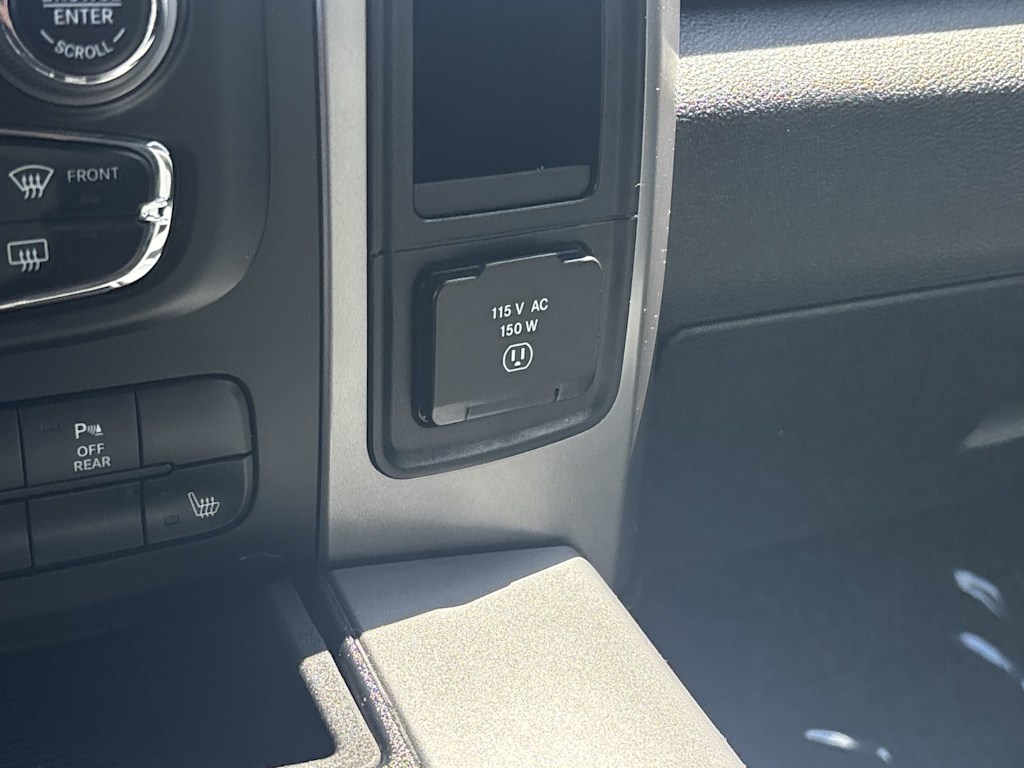 Thumbnail: 2022 RAM 1500 - 27