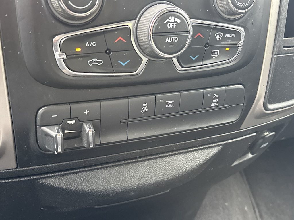 Thumbnail: 2020 RAM 1500 - 20