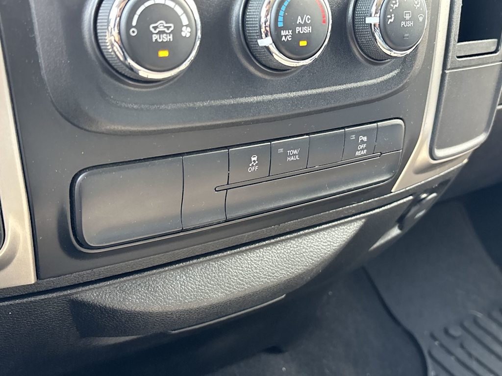 Thumbnail: 2020 RAM 1500 - 16