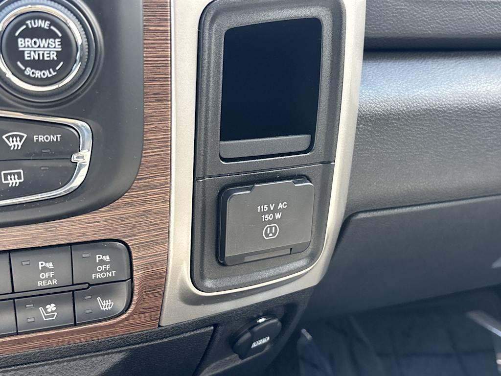 Thumbnail: 2017 RAM 1500 - 10