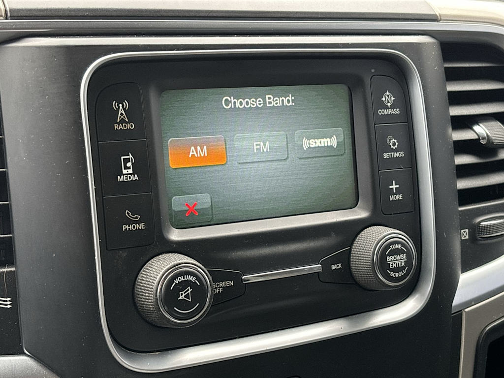 2015 RAM 1500 SLT 16