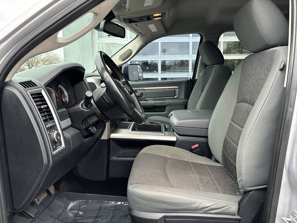2015 RAM 1500 SLT 7