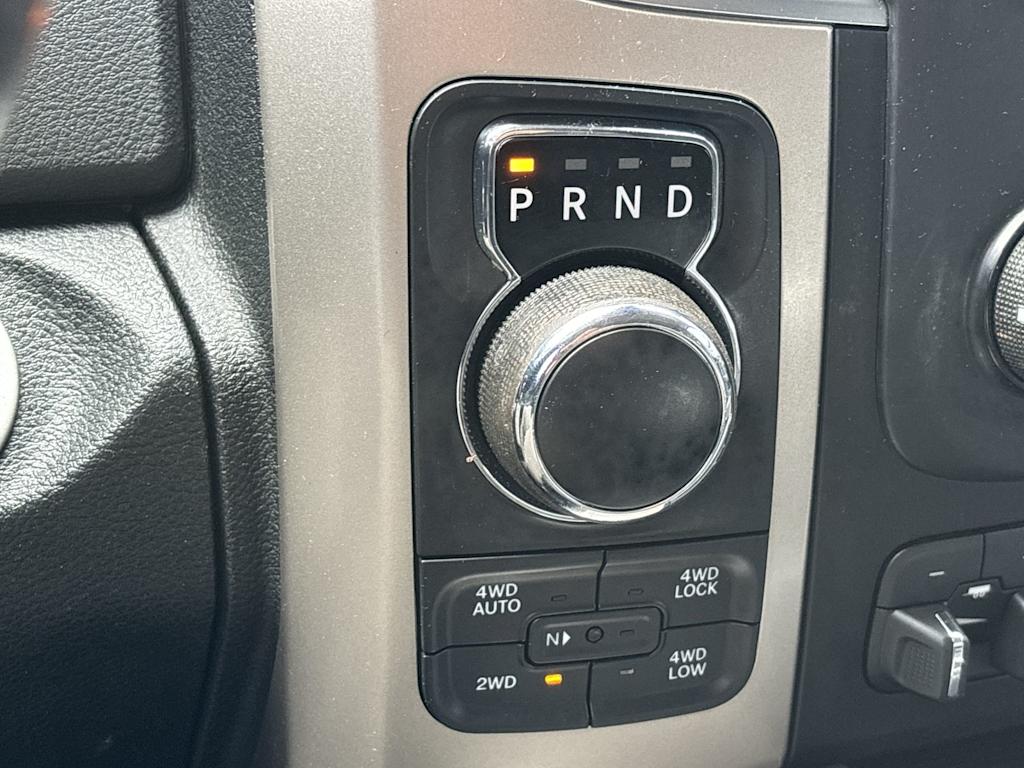 2015 RAM 1500 SLT 25