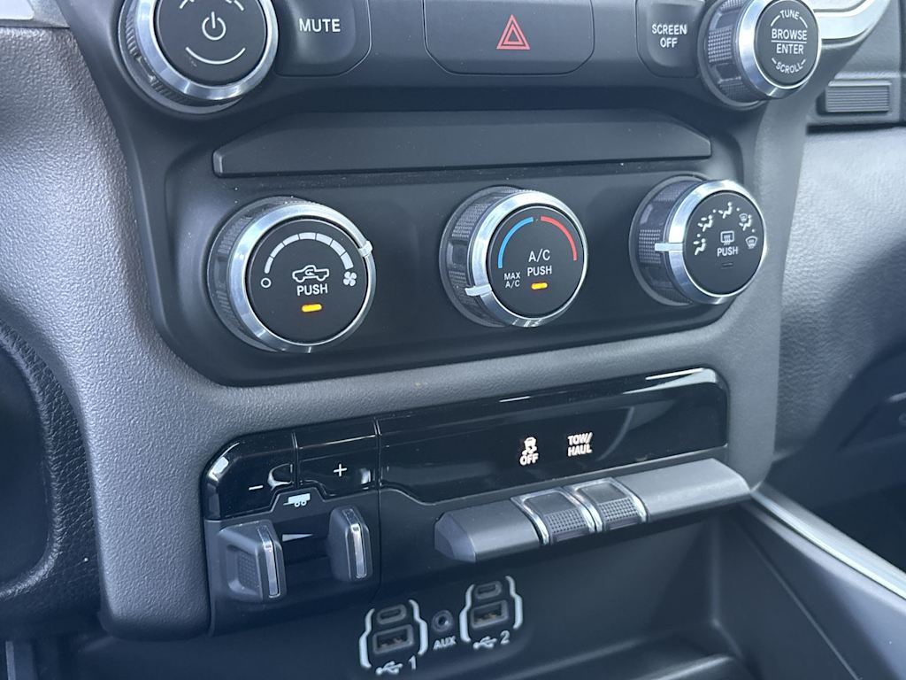 Thumbnail: 2022 RAM 1500 - 21