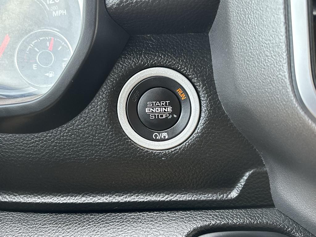 Thumbnail: 2025 RAM 1500 - 23