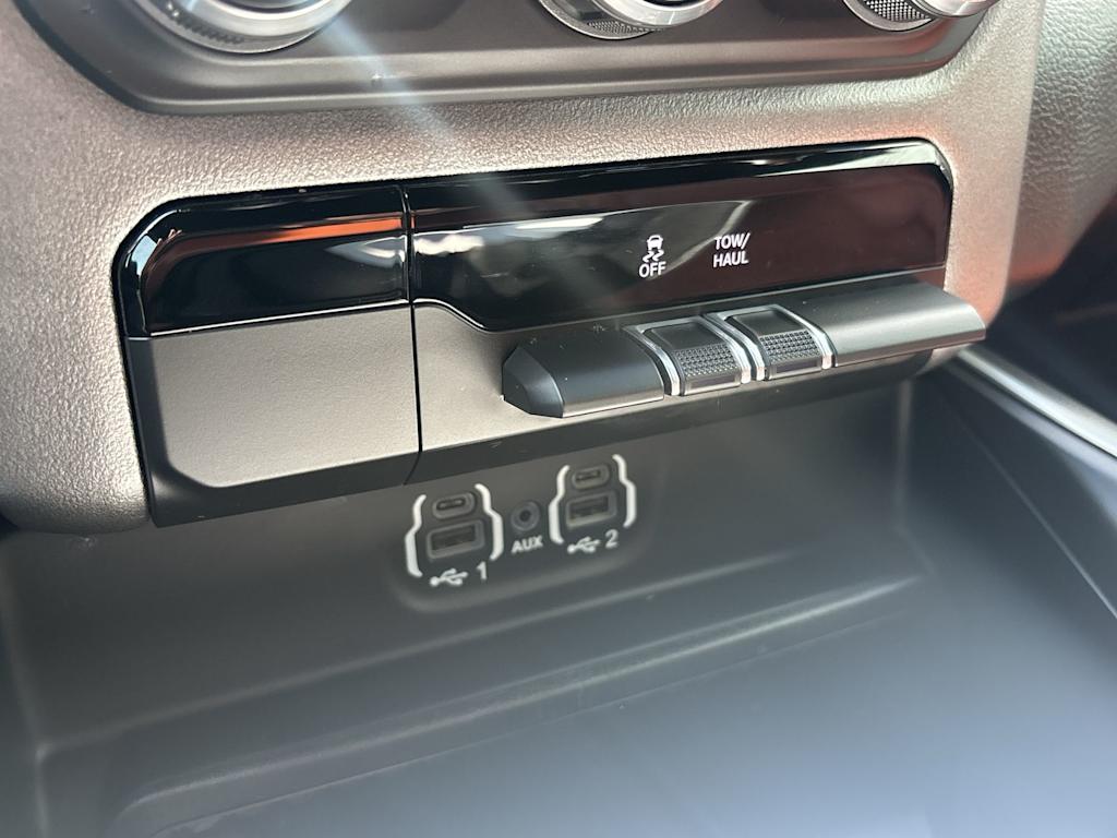 Thumbnail: 2021 RAM 1500 - 26