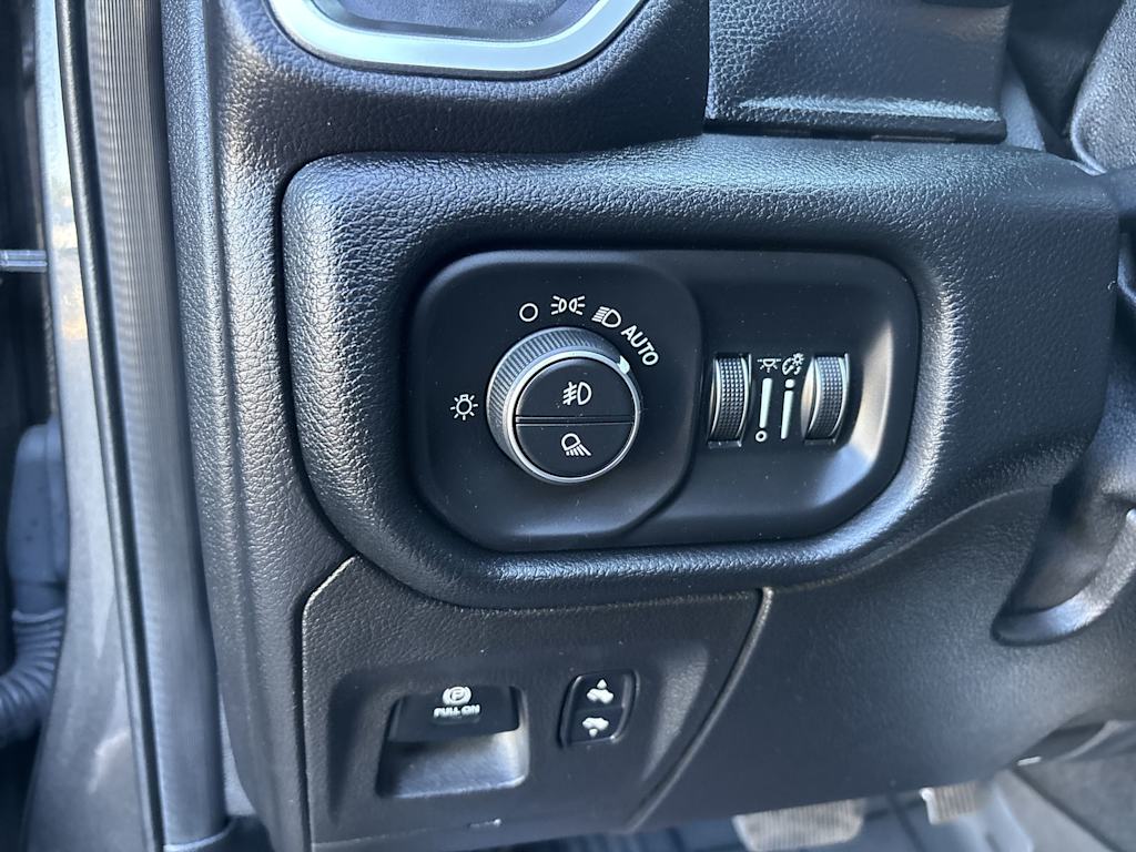 Thumbnail: 2019 RAM 1500 - 13