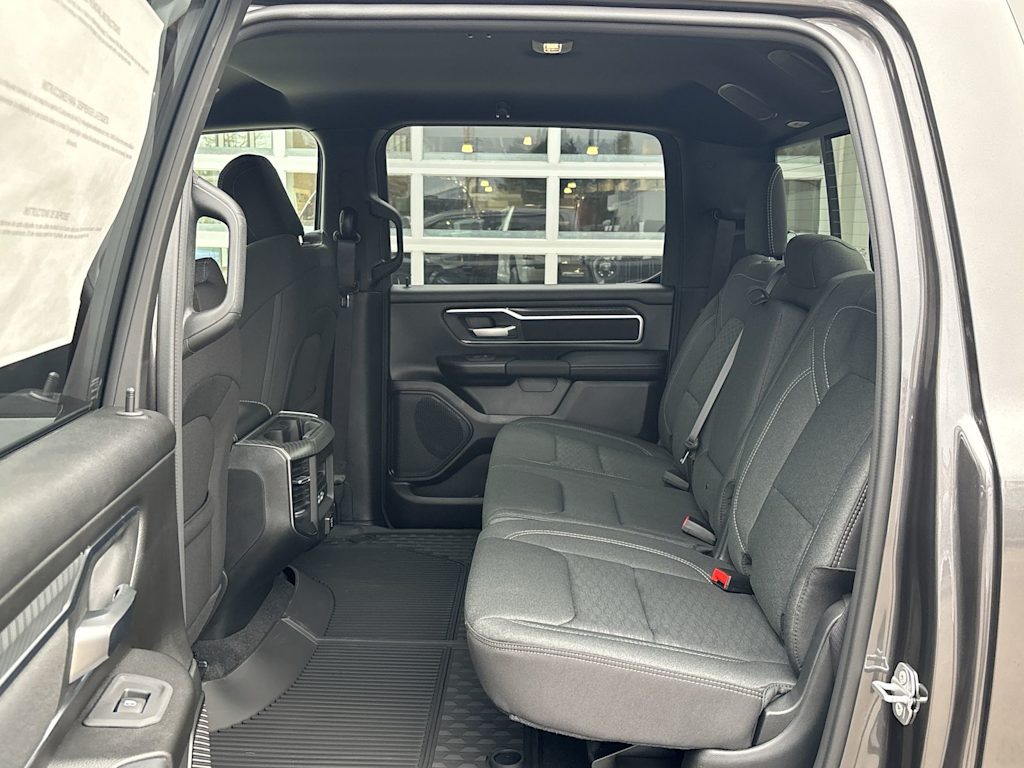 Thumbnail: 2026 RAM 1500 - 15