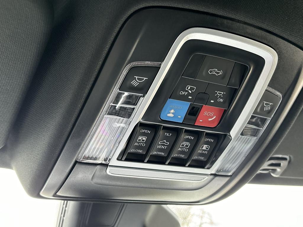 2025 RAM 1500 Laramie 26