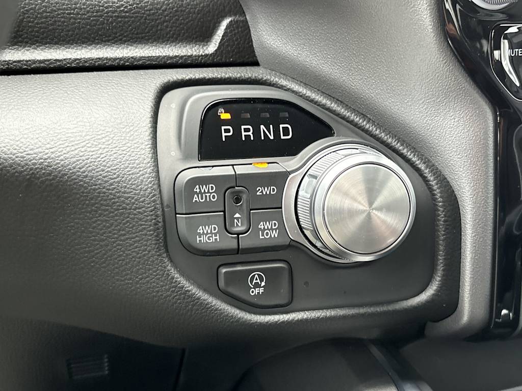 2025 RAM 1500 Laramie 23