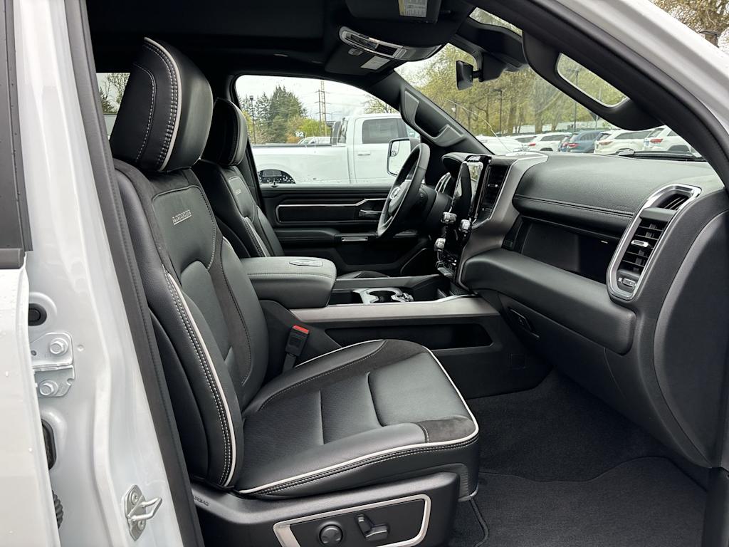 2025 RAM 1500 Laramie 5