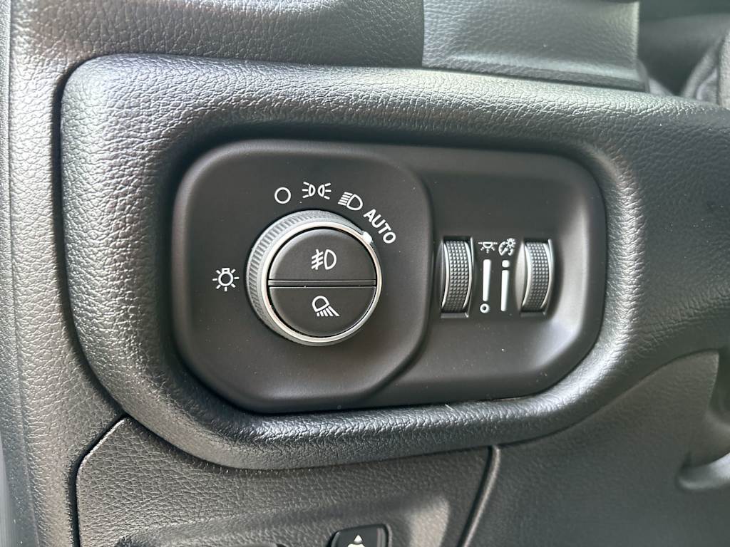 Thumbnail: 2020 RAM 1500 - 13