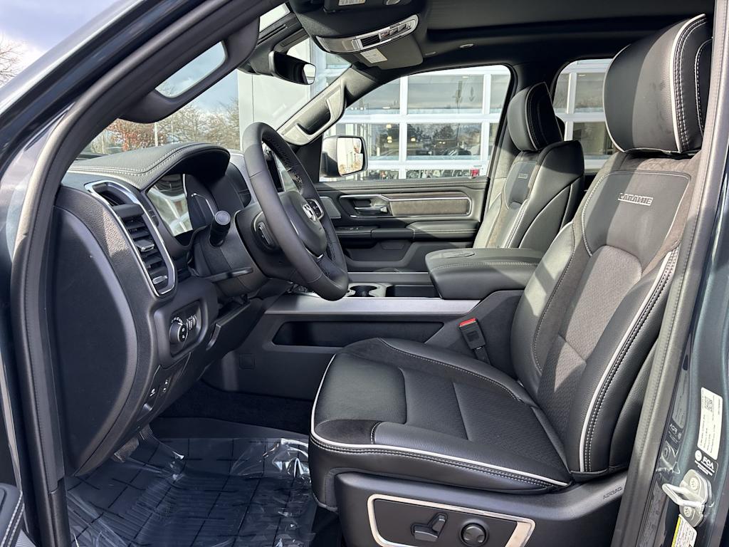 Thumbnail: 2026 RAM 1500 - 7