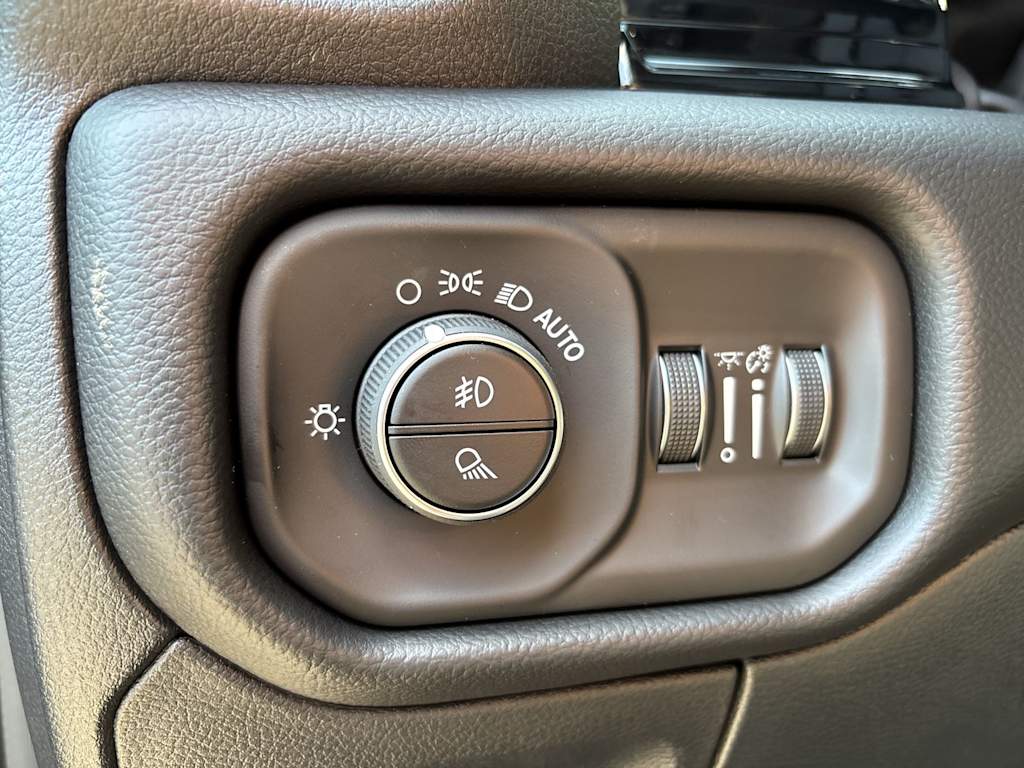 Thumbnail: 2026 RAM 1500 - 14