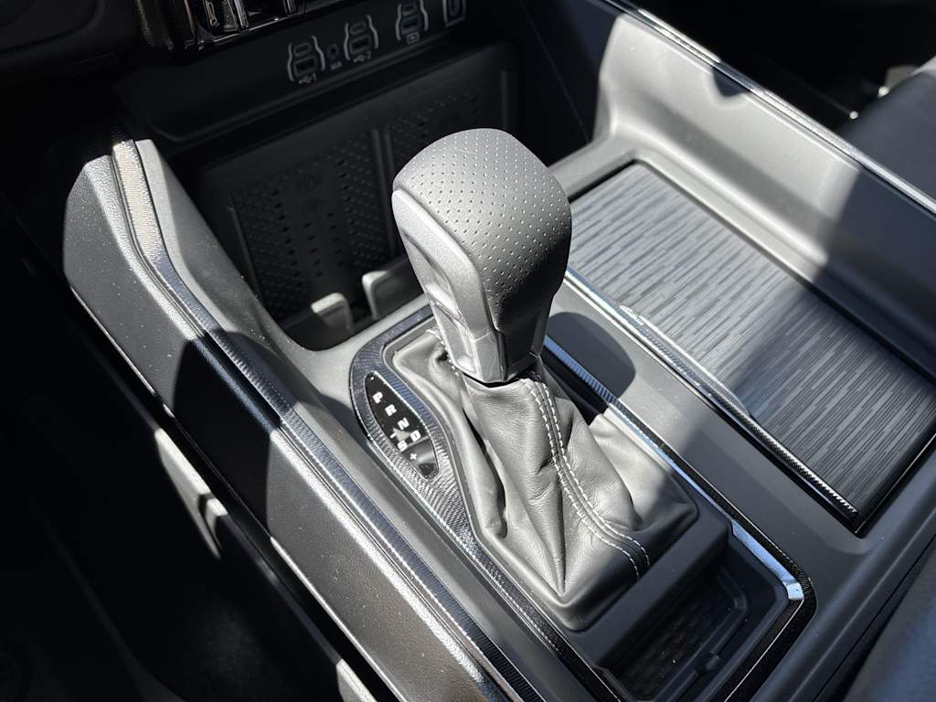 Thumbnail: 2026 RAM 1500 - 9