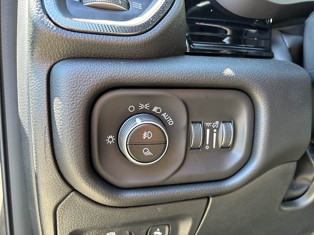 Thumbnail: 2026 RAM 1500 - 13