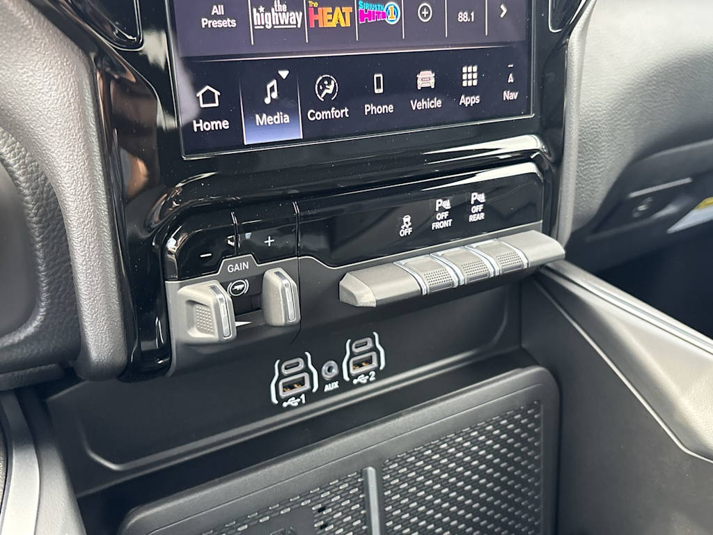 Thumbnail: 2026 RAM 1500 - 25