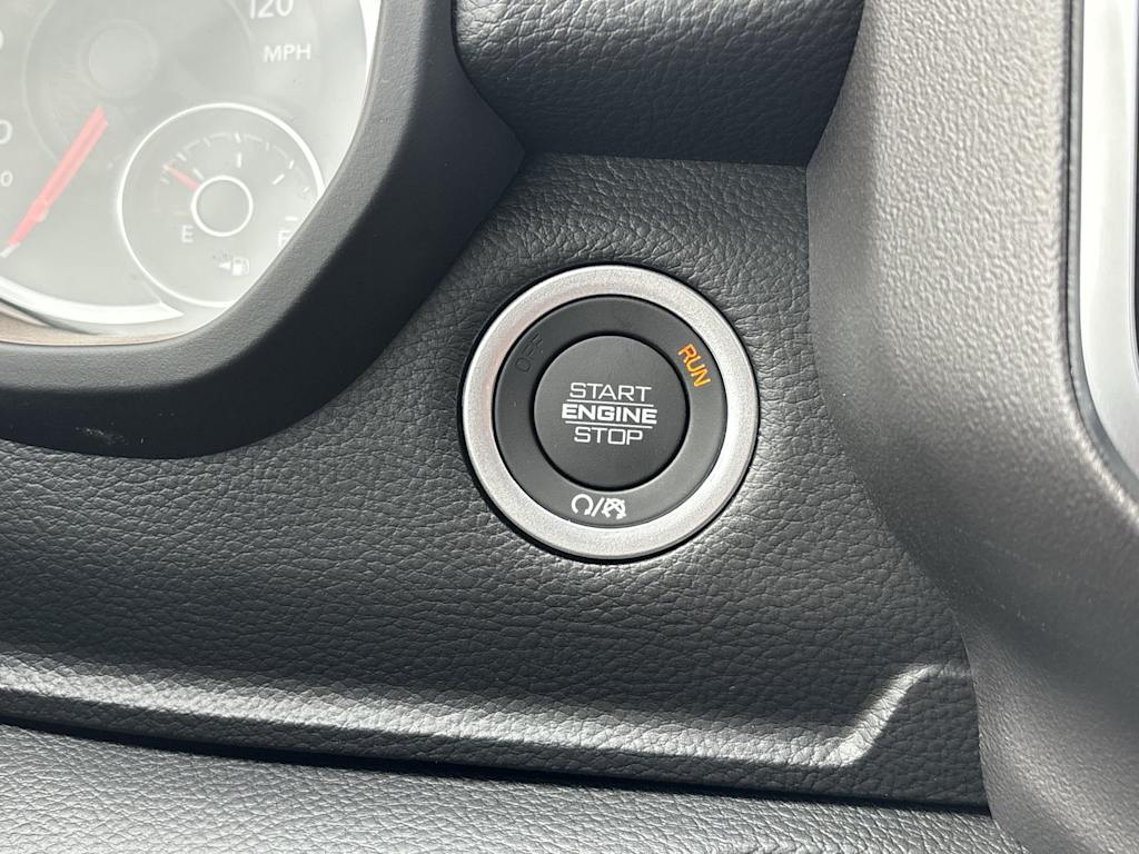 Thumbnail: 2026 RAM 1500 - 18