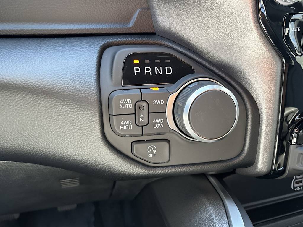 Thumbnail: 2026 RAM 1500 - 25