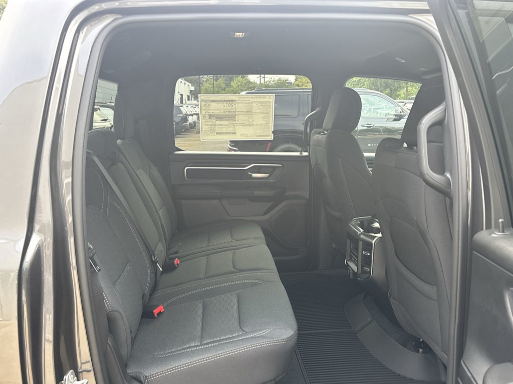 Thumbnail: 2026 RAM 1500 - 8
