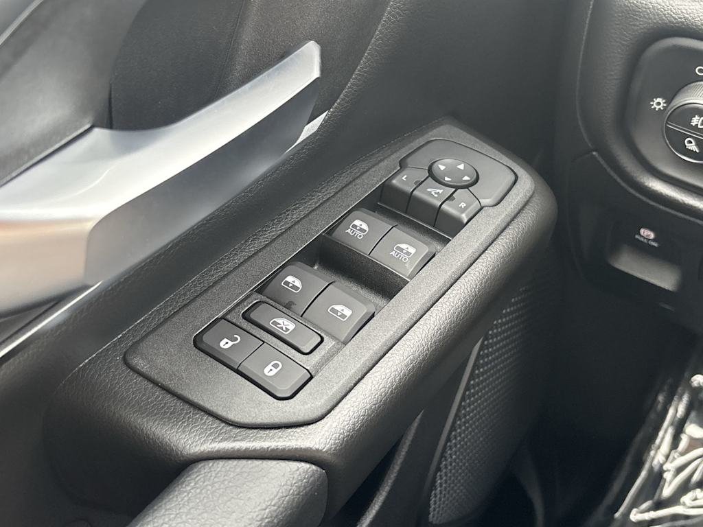 Thumbnail: 2026 RAM 1500 - 29