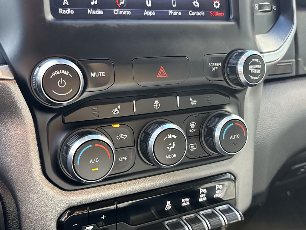 Thumbnail: 2020 RAM 1500 - 27