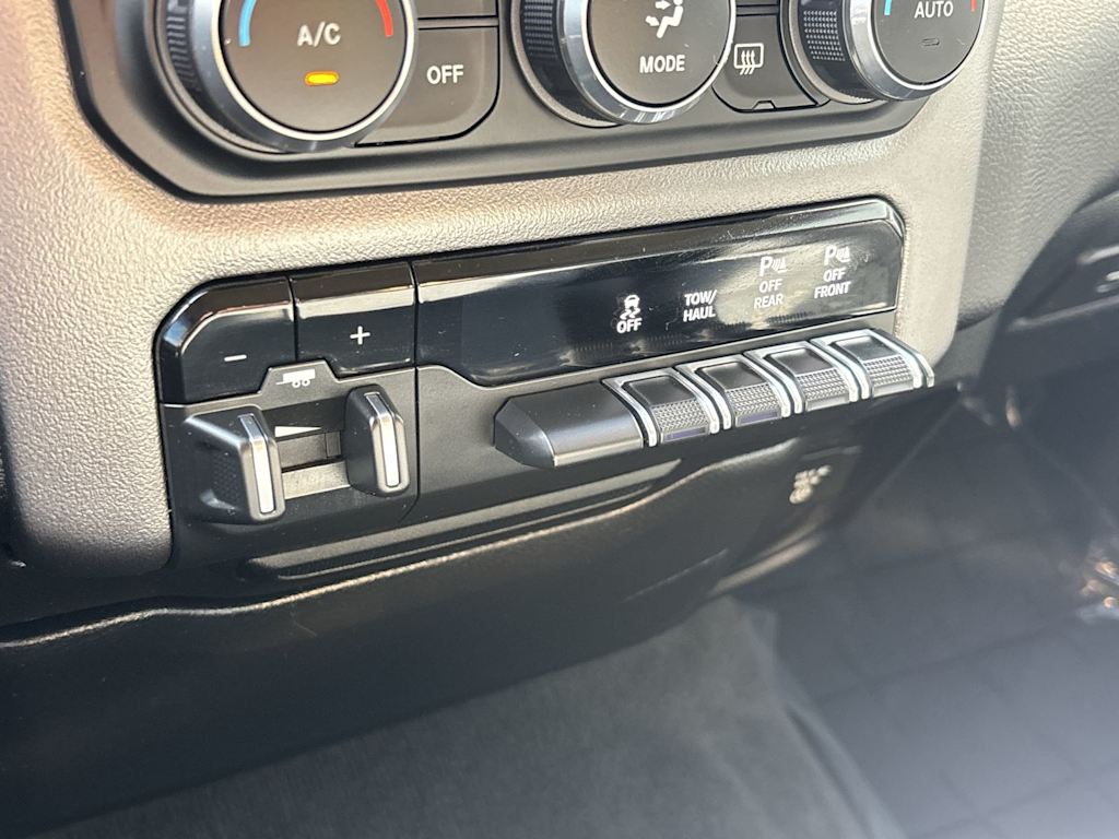 Thumbnail: 2020 RAM 1500 - 28