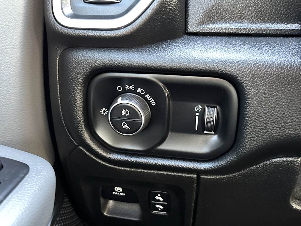 Thumbnail: 2020 RAM 1500 - 18