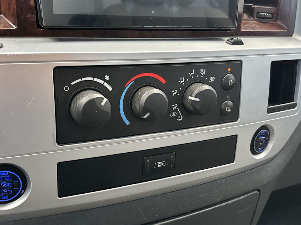 Thumbnail: 2008 Dodge Ram 1500 - 26