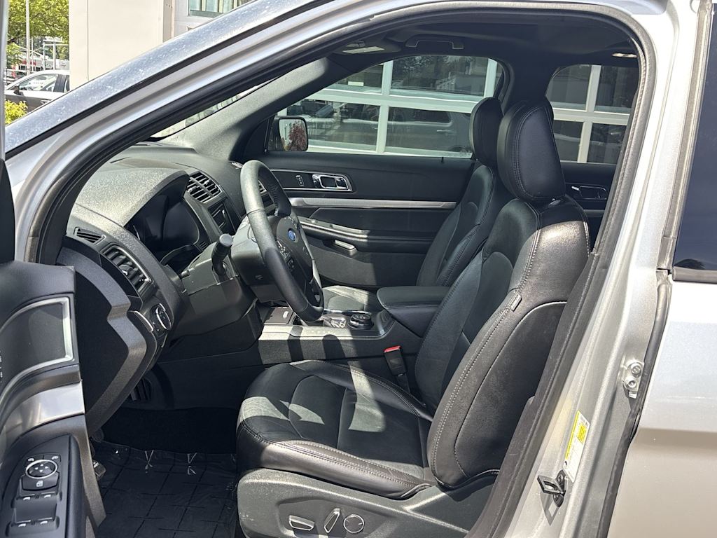 Thumbnail: 2018 Ford Explorer - 8