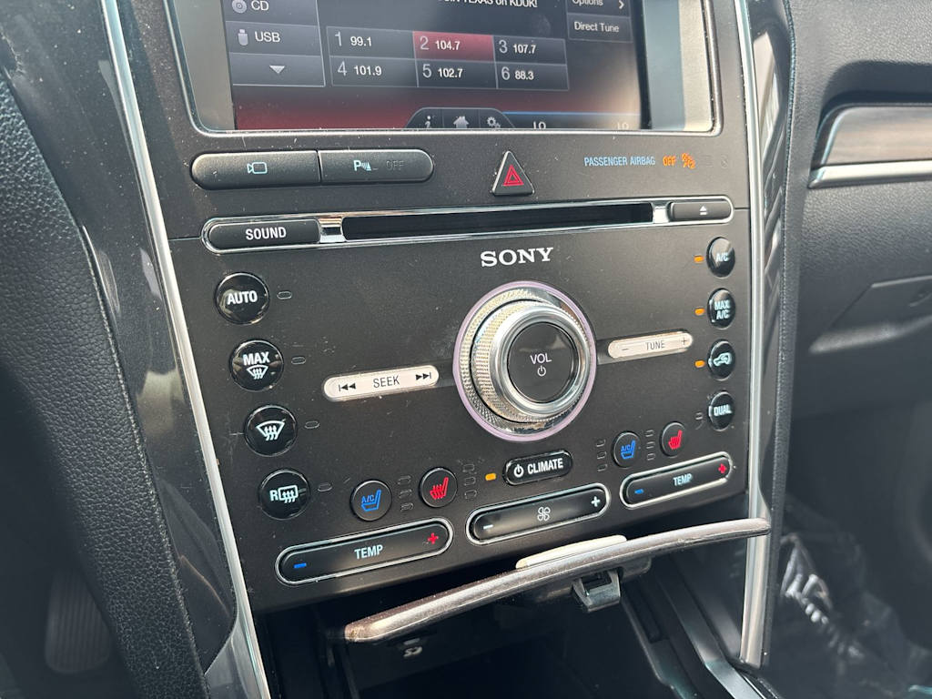 Thumbnail: 2016 Ford Explorer - 25