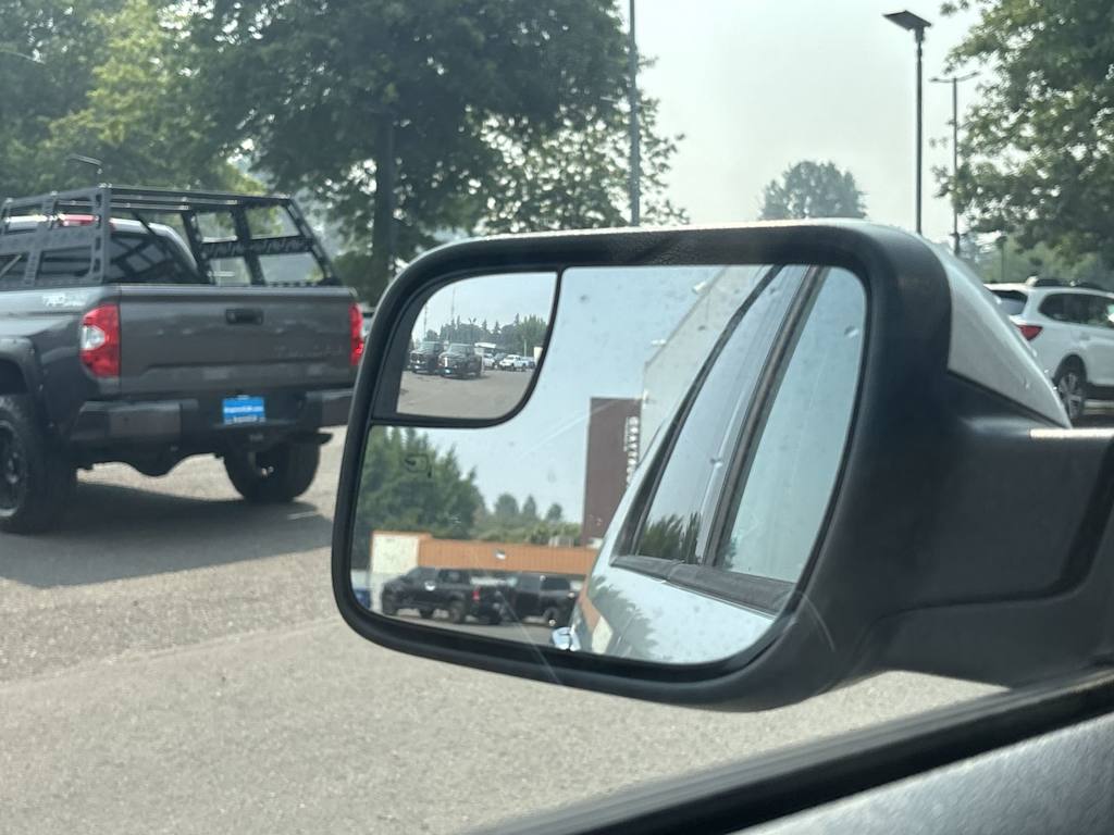 Thumbnail: 2016 Ford Explorer - 28