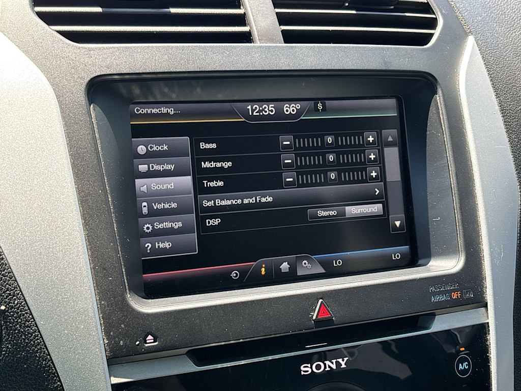 Thumbnail: 2015 Ford Explorer - 16