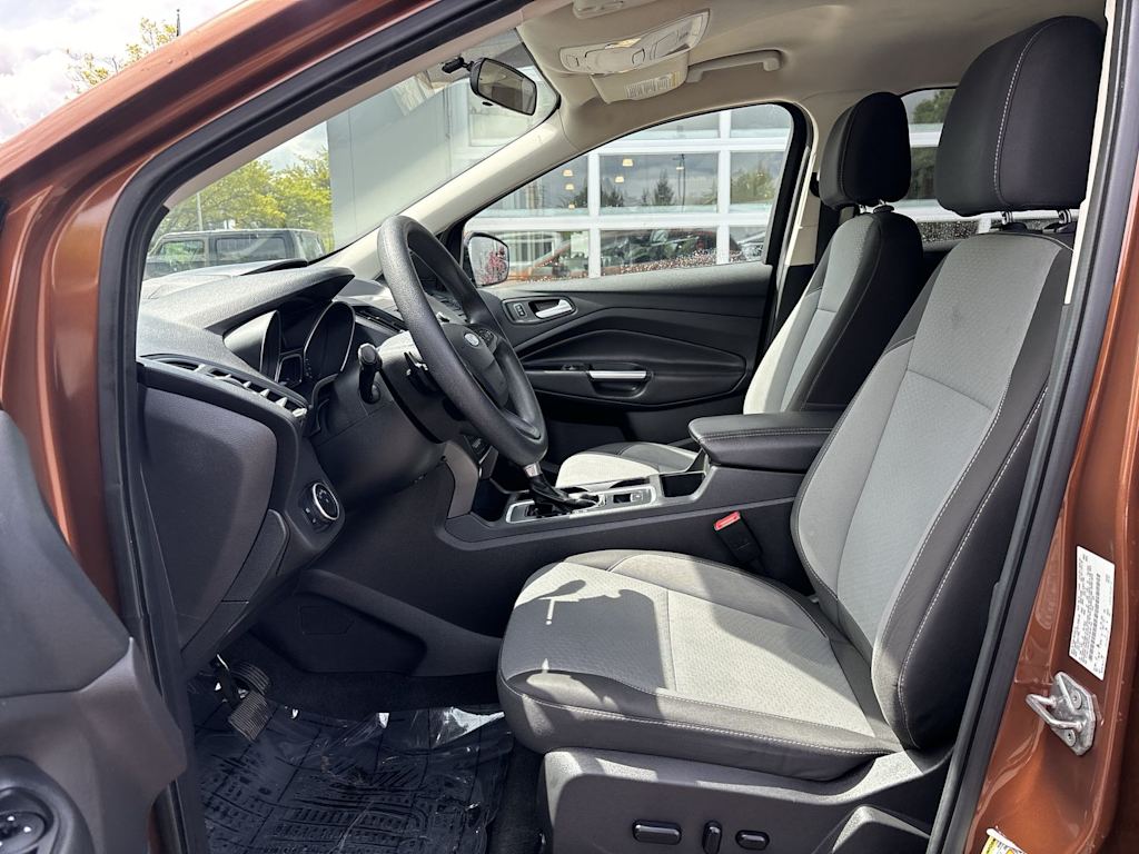 2017 Ford Escape SE 8