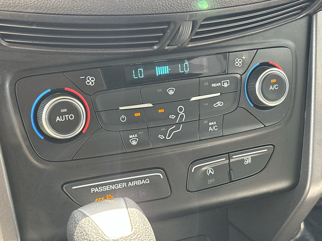 2017 Ford Escape SE 26