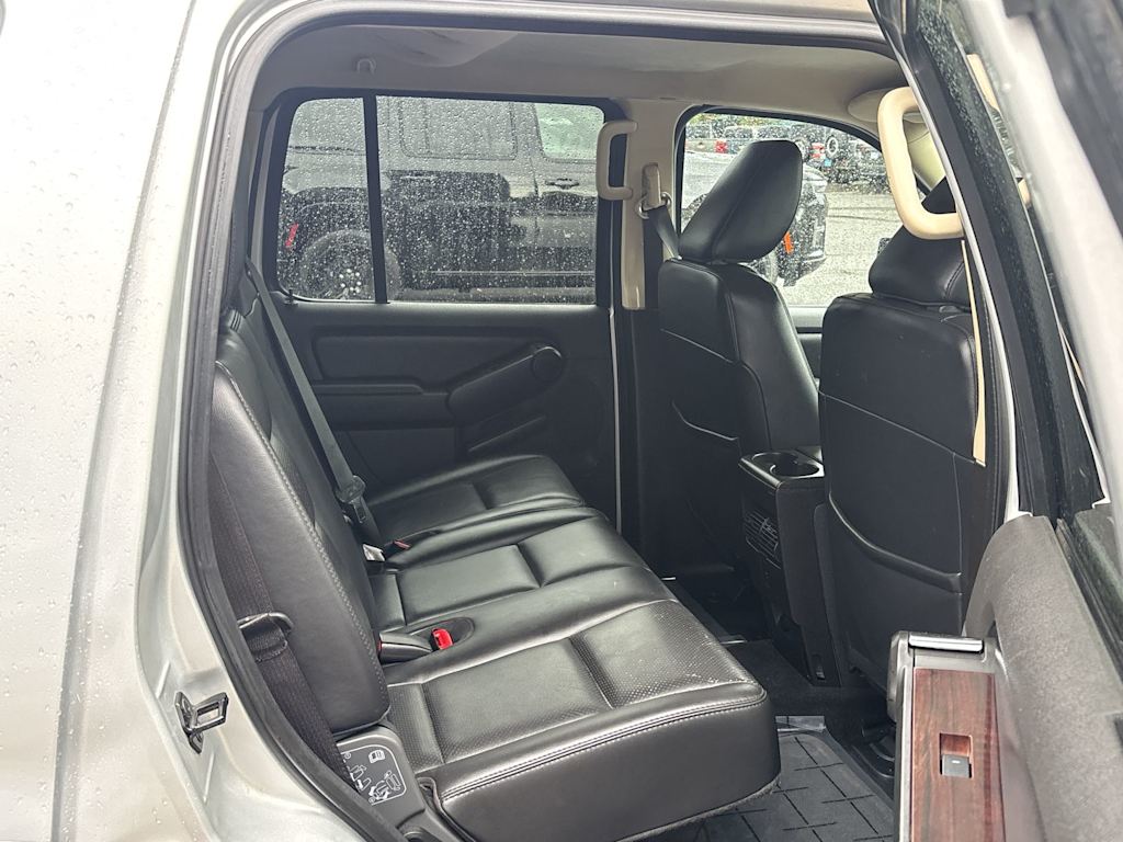 Thumbnail: 2010 Ford Explorer - 9