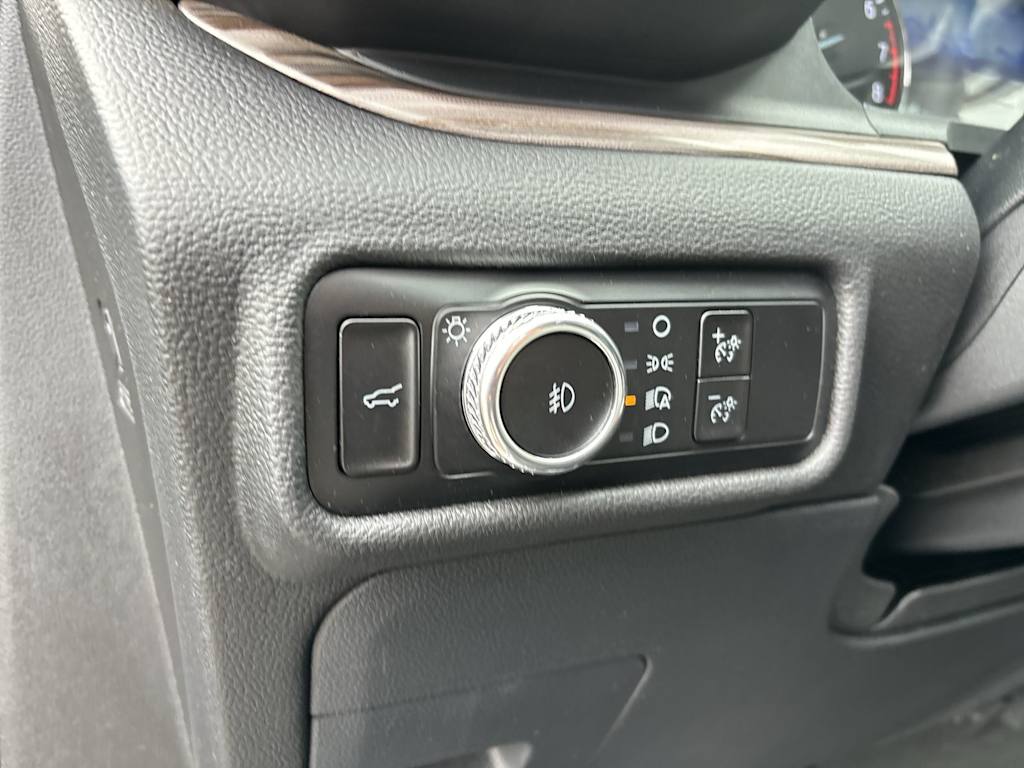 Thumbnail: 2023 Ford Explorer - 16