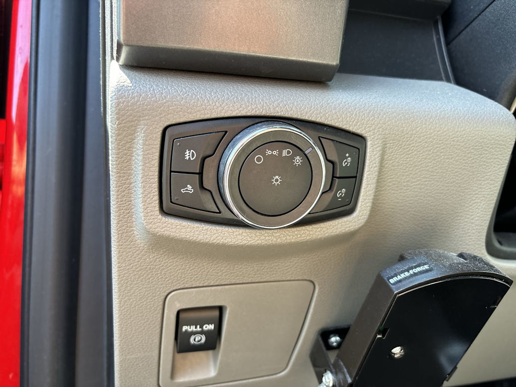 Thumbnail: 2017 Ford F-150 - 11