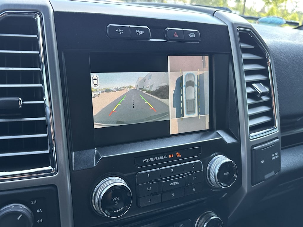Thumbnail: 2015 Ford F-150 - 22