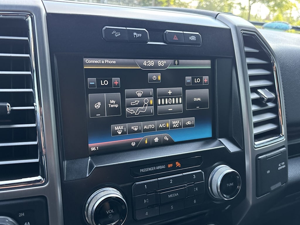 Thumbnail: 2015 Ford F-150 - 20