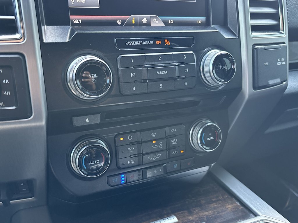 Thumbnail: 2015 Ford F-150 - 23